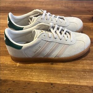NEW Adidas Gazelle Sneakers